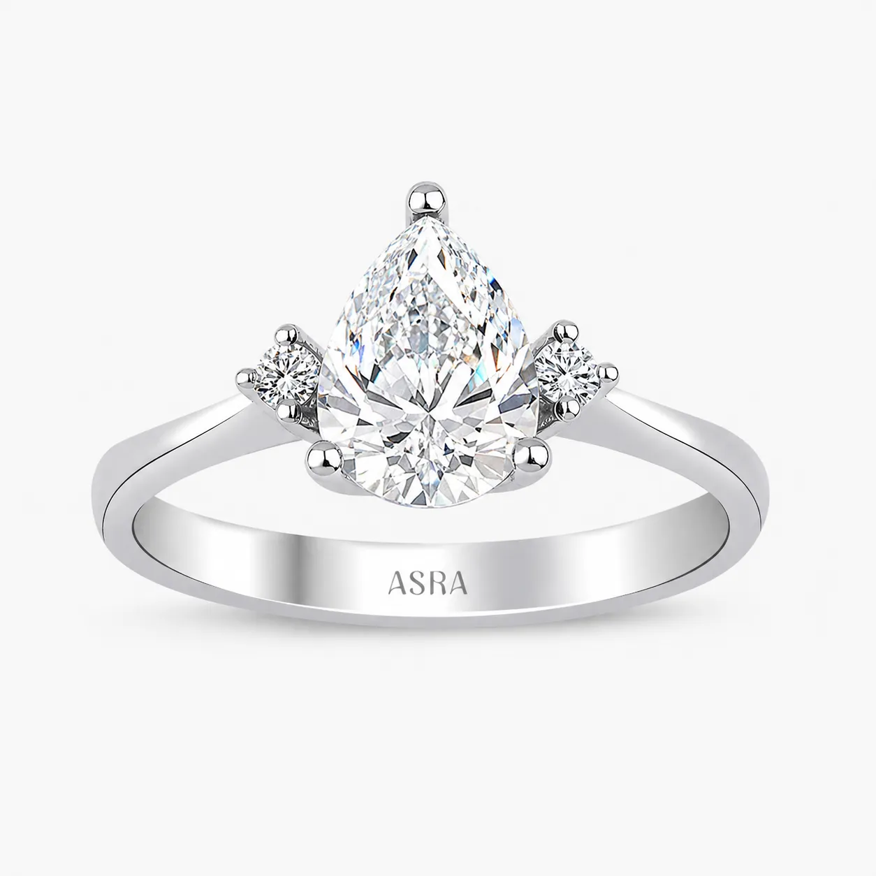 1.46 Karat Pırlanta Beyaz Safir Yüzük