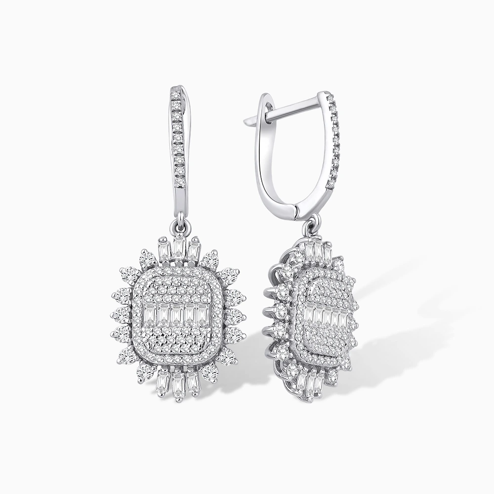 1.40 Karat Pırlanta Baget Küpe