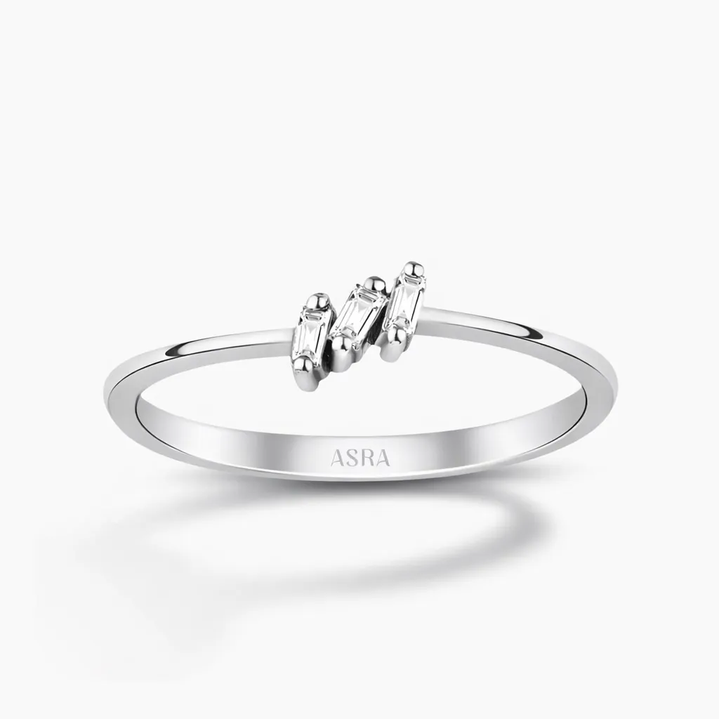 0.05 Karat Pırlanta Baget Yüzük