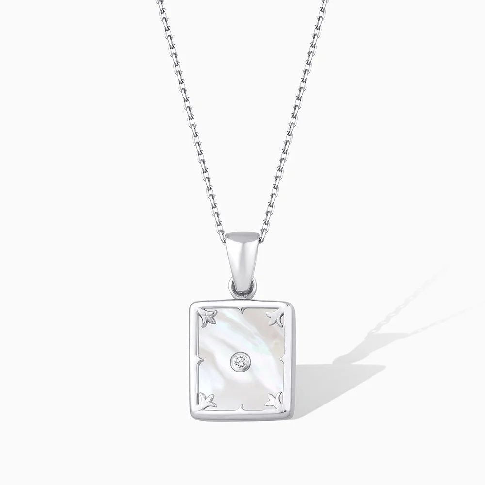 0.01 Karat Sedefli Gümüş Kolye