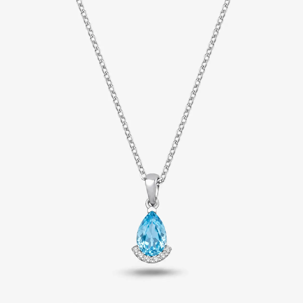 0.85 Karat Pırlanta Blue Topaz Kolye