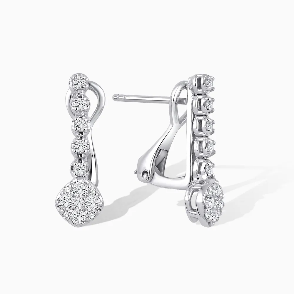 0.45 Karat Pırlanta Küpe