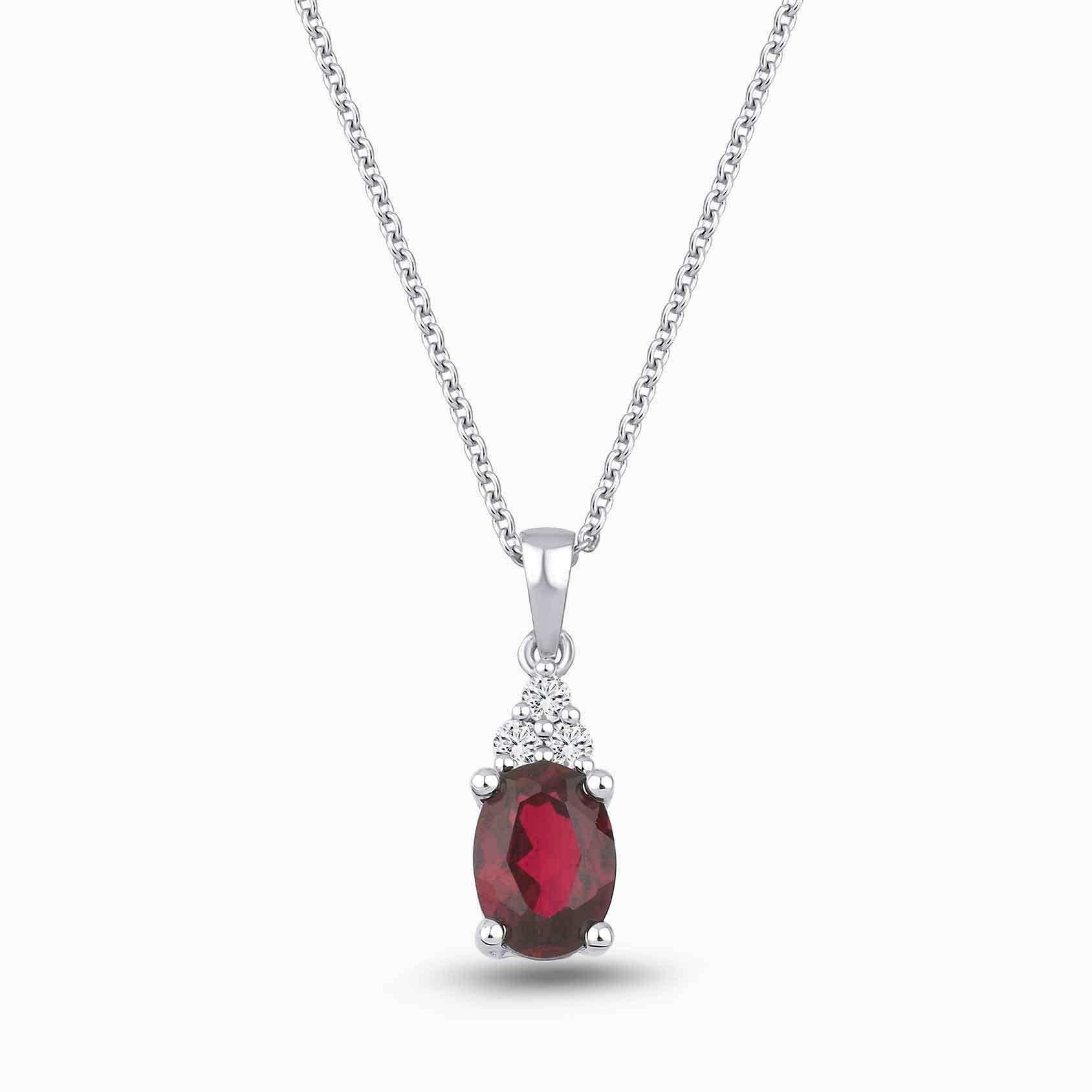 0.96 Karat Pırlanta Oval Yakut Kolye
