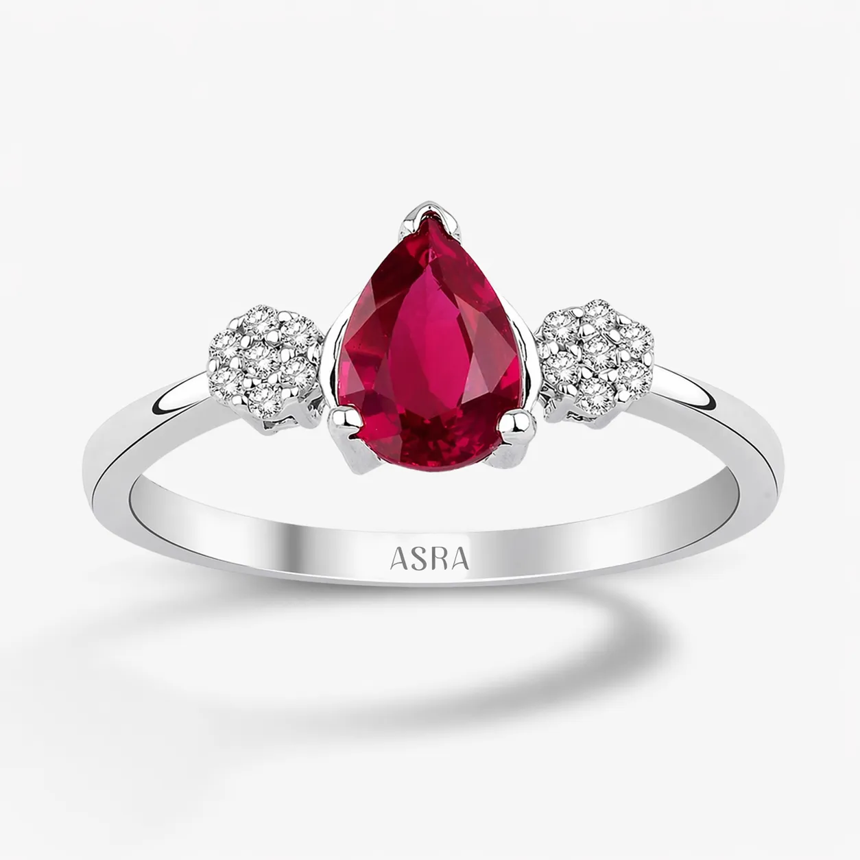 0.55 Karat Pırlanta Yakut Yüzük