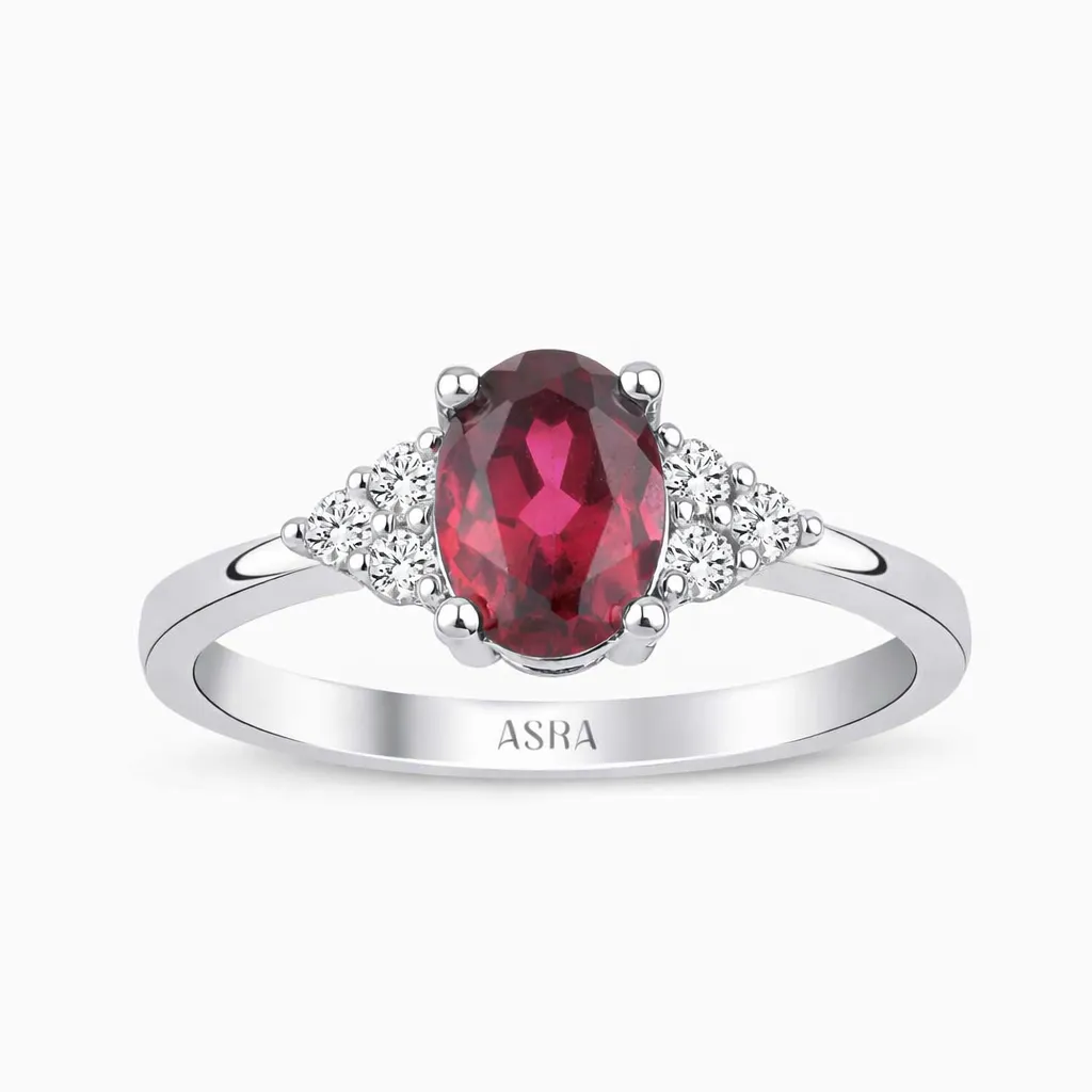 1.50 Karat Pırlanta Oval Yakut Yüzük