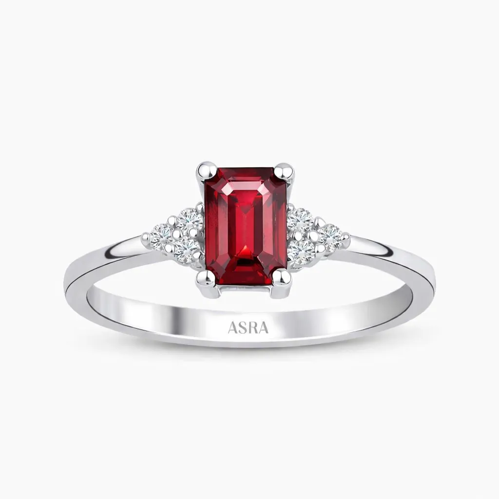 0.89 Karat Pırlanta Yakut Yüzük