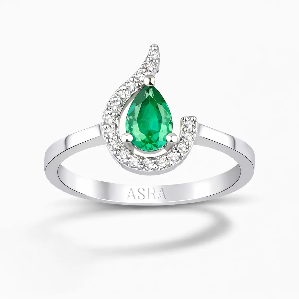 0.49 Karat Pırlanta Zümrüt Yüzük