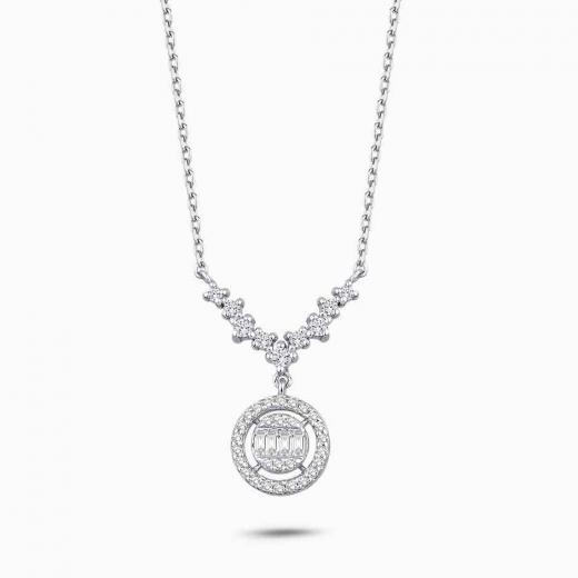 0.26 Karat Pırlanta Baget Kolye
