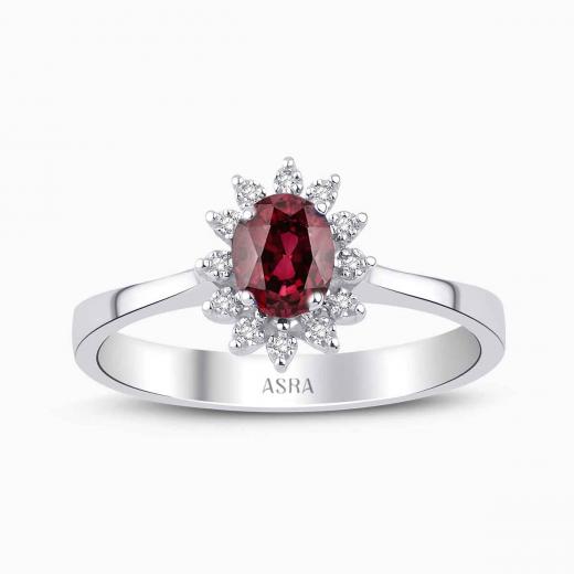0.55 Karat Pırlanta Oval Yakut Yüzük